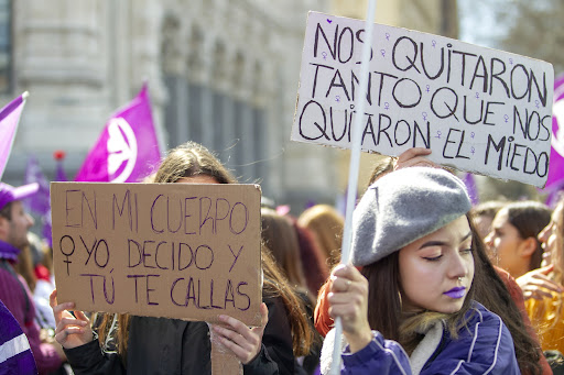 Trabajo social y feminismo: una profesión atravesada por la lucha contra las desigualdades